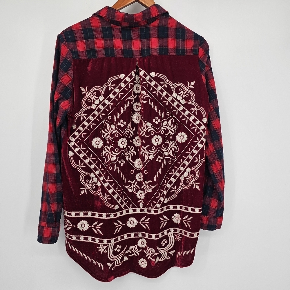 Paparazzi Plaid Mixed Media Embroidered Velvet Flannel Button Up Shirt Medium